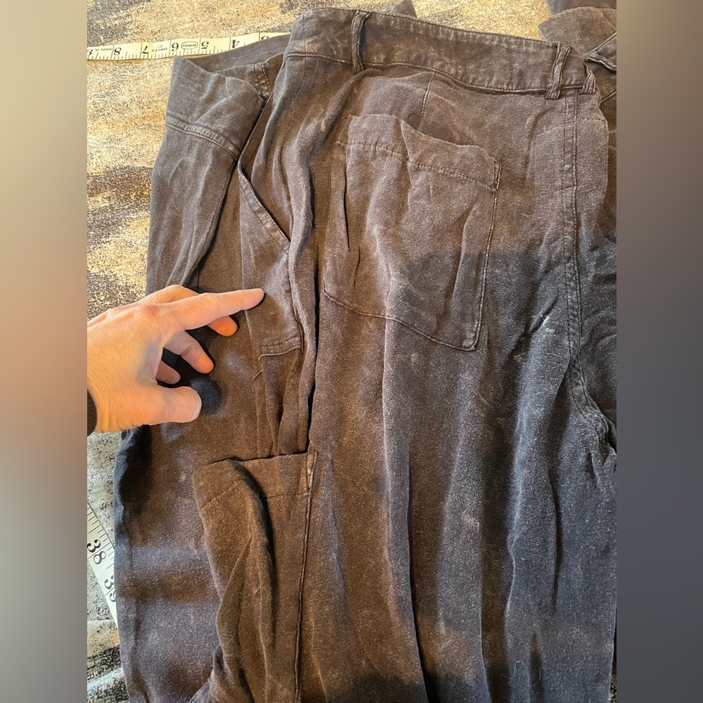 CHASER NWT Women’s Black Wide-Leg Cargo Pants - Picture 3 of 6